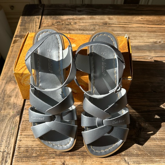 Salt Water Sandals by Hoy Shoes - EUC Salt Water Sandals